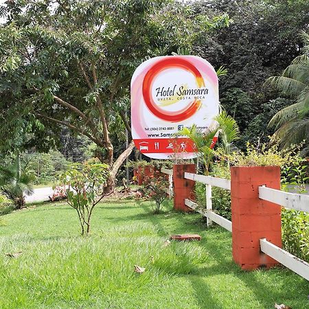 Hotel Samsara อูวีตา ภายนอก รูปภาพ