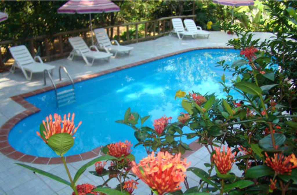 Hotel Samsara อูวีตา ภายนอก รูปภาพ