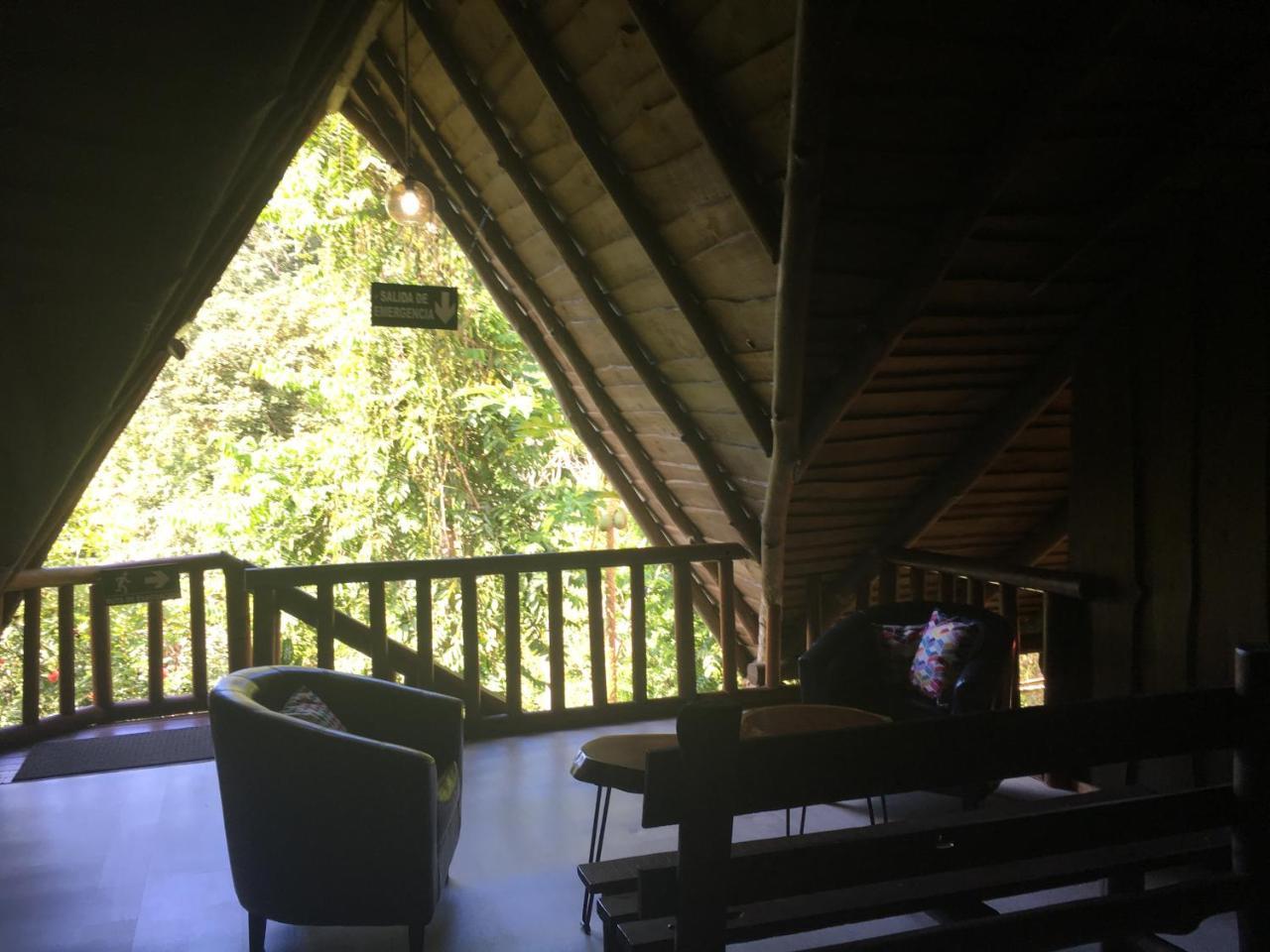 Hotel Samsara อูวีตา ภายนอก รูปภาพ