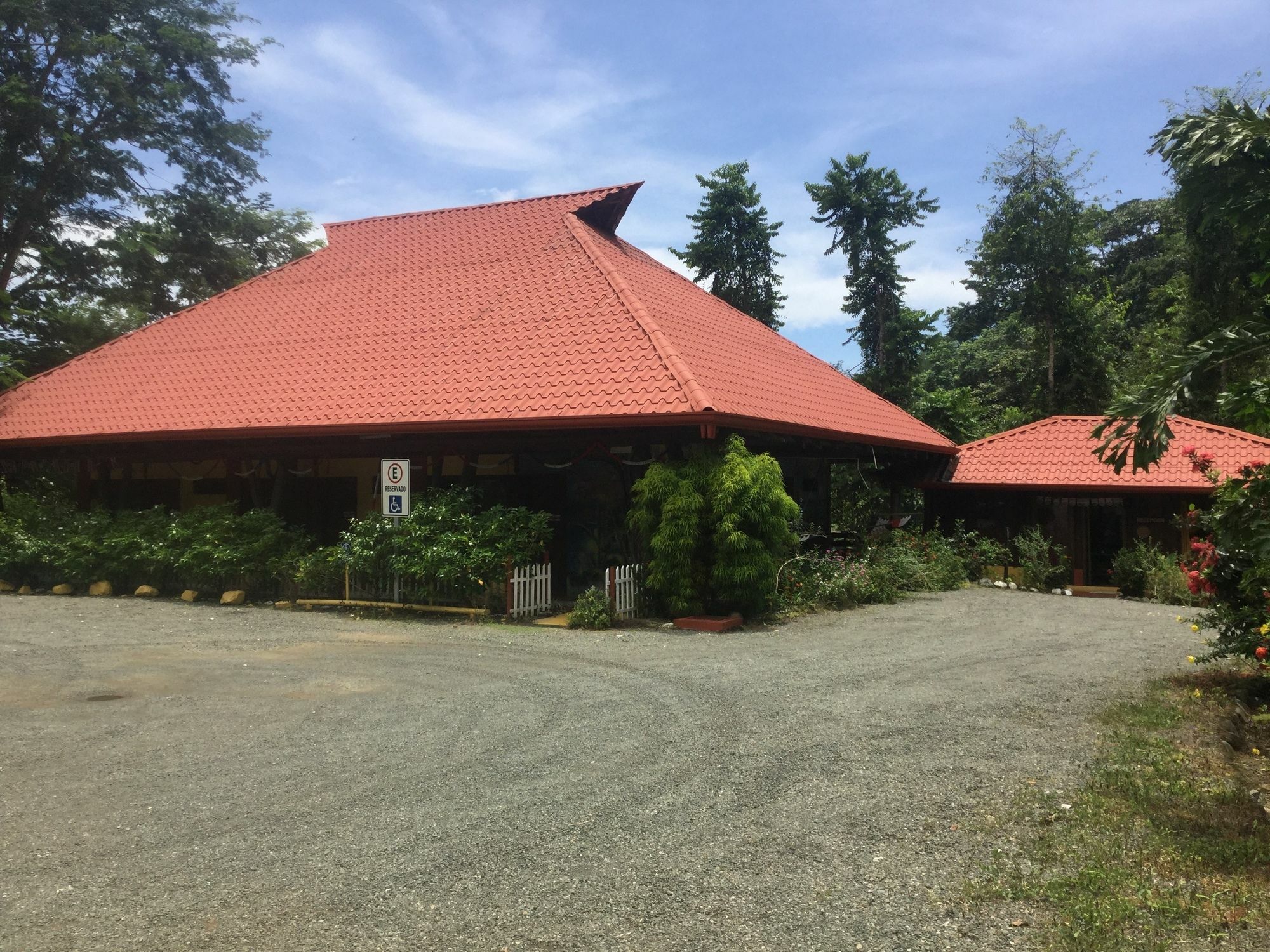 Hotel Samsara อูวีตา ภายนอก รูปภาพ
