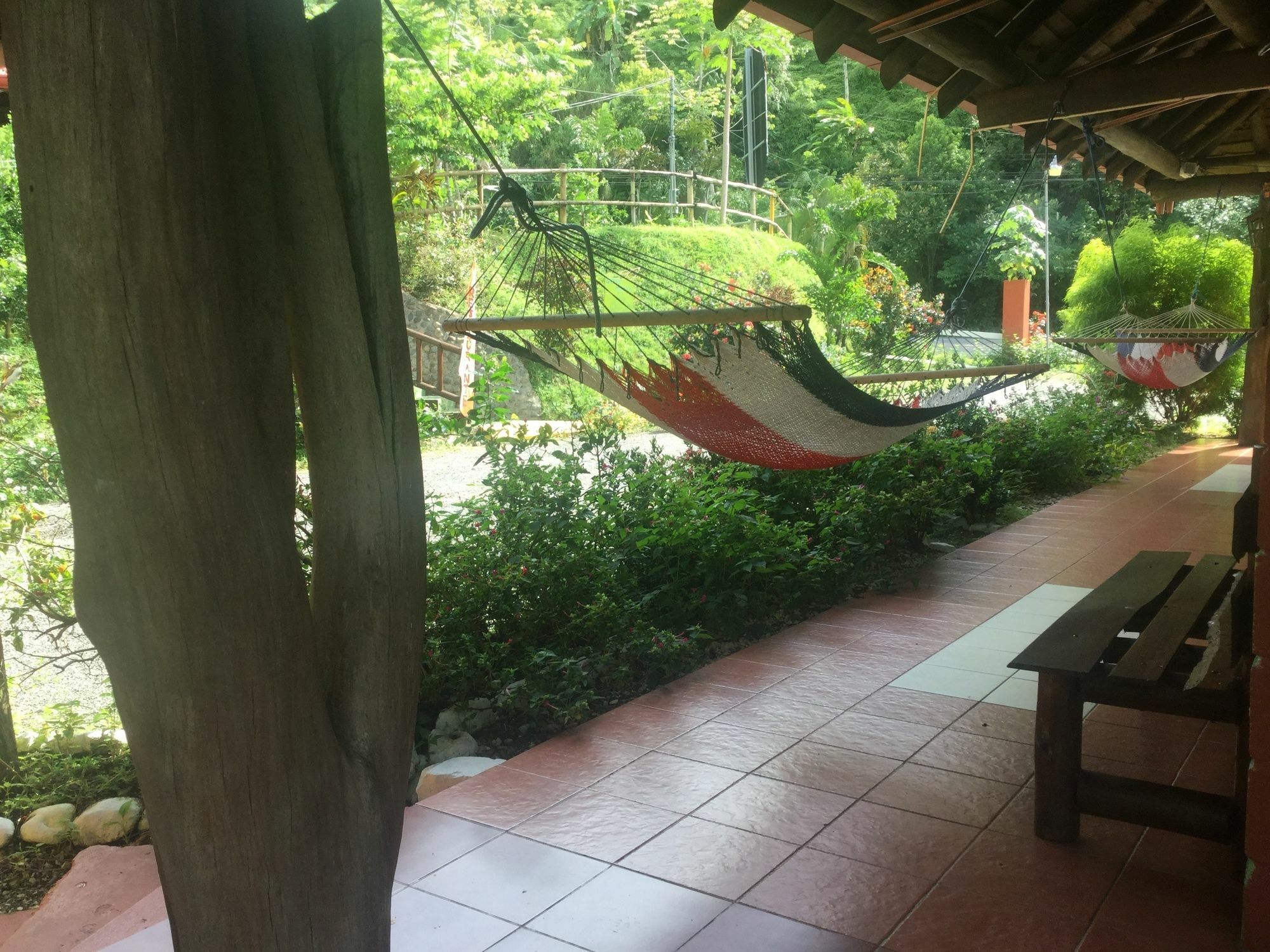 Hotel Samsara อูวีตา ภายนอก รูปภาพ